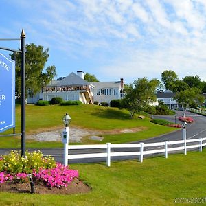 Inn At Mystic